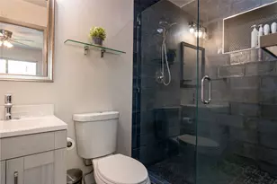 1000 Middle Cove Dr, Plano, TX 75023 - Photo 9