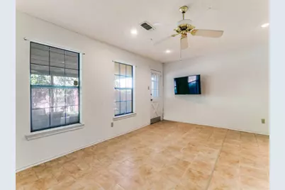 928 Old Mill Circle, Irving, TX 75061 - Photo 9