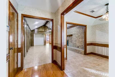 928 Old Mill Circle, Irving, TX 75061 - Photo 5