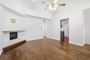 708 Creekwood Dr, Lewisville, TX 75067 - Photo 3