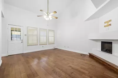 708 Creekwood Drive, Lewisville, TX 75067 - Photo 21