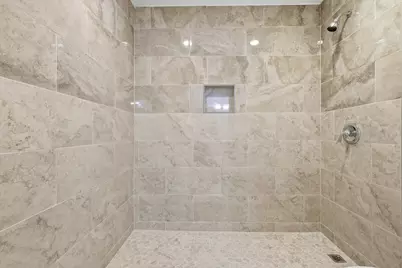 708 Creekwood Drive, Lewisville, TX 75067 - Photo 17