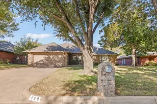 149 Sandlewood Ln, Burleson, TX 76028 - Photo 1