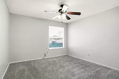 6720 Crestmont Court, Fort Worth, TX 76133 - Photo 11