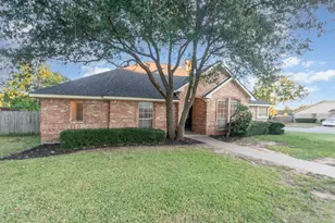 6315 Meadowmere Ln, Arlington, TX 76001 - Photo 23