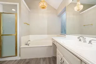 6315 Meadowmere Ln, Arlington, TX 76001 - Photo 15