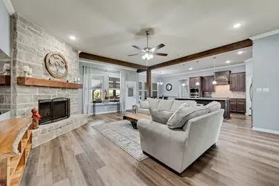 2025 Liberty Court, Weatherford, TX 76088 - Photo 7