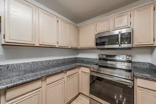 569 Continental Dr, Lewisville, TX 75067 - Photo 3