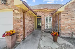 619 Tulane Dr, Waxahachie, TX 75165 - Photo 3