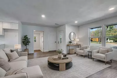 901 Woodleigh Drive, McKinney, TX 75069 - Photo 5