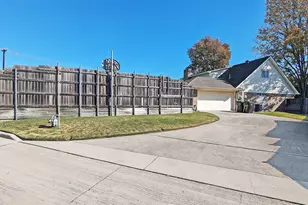 2944 Knollwood Dr, Plano, TX 75075 - Photo 21