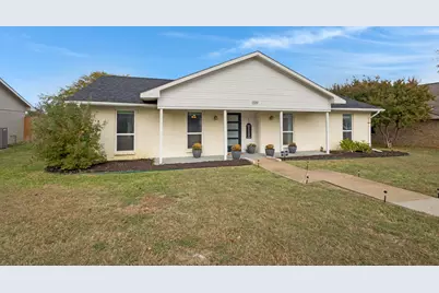1319 Brazos Boulevard, Lewisville, TX 75077 - Photo 3
