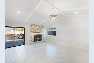 3029 Burning Tree Lane, Garland, TX 75042 - Photo 9