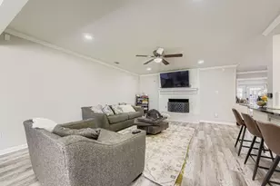 2801 Peachtree Ln, Pantego, TX 76013 - Photo 5