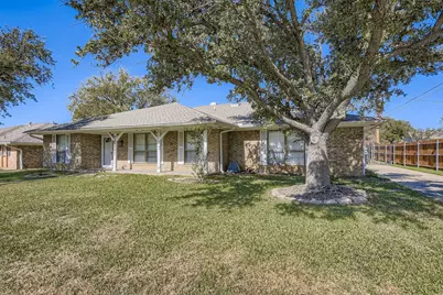 2801 Peachtree Lane, Pantego, TX 76013 - Photo 1