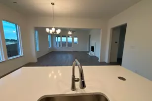 2300 Shamrock Ln, Weatherford, TX 76087 - Photo 5