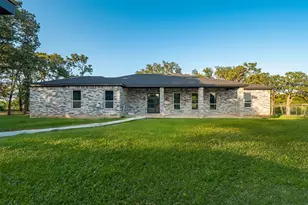 133 Crestview Dr, Corsicana, TX 75109 - Photo 29