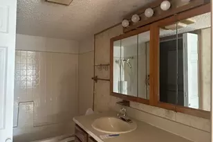 808 Flamingo Rd, Granbury, TX 76049 - Photo 11