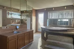 808 Flamingo Rd, Granbury, TX 76049 - Photo 13