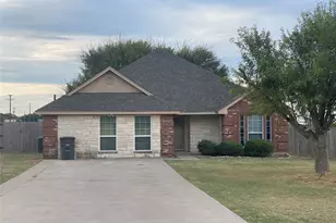150 Hunters Cir, Weatherford, TX 76088 - Photo 1