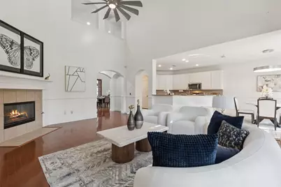 9857 Avalon Drive, Frisco, TX 75035 - Photo 11