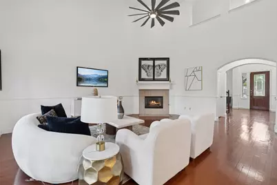 9857 Avalon Drive, Frisco, TX 75035 - Photo 9