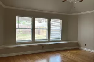 8113 Pecan Ridge Dr, North Richland Hills, TX 76182 - Photo 5