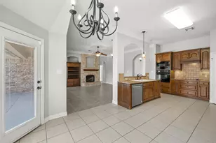 302 Canterbury Dr, Waco, TX 76712 - Photo 11