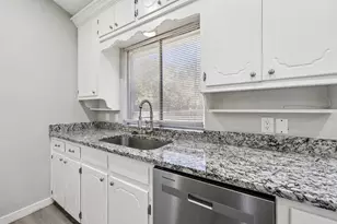 6809 Rustic Dr, Forest Hill, TX 76140 - Photo 13