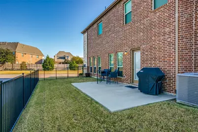 4295 Indian Run Drive, Carrollton, TX 75010 - Photo 23