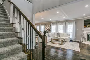 4295 Indian Run Dr, Carrollton, TX 75010 - Photo 5