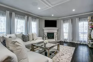 4295 Indian Run Dr, Carrollton, TX 75010 - Photo 7