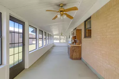 1911 Joslin Street, Cleburne, TX 76033 - Photo 27