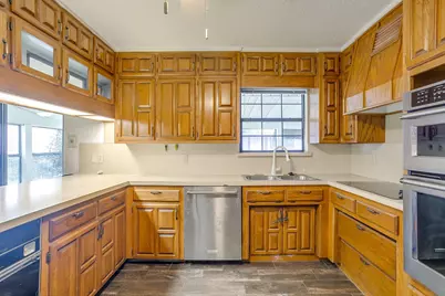 1911 Joslin Street, Cleburne, TX 76033 - Photo 5