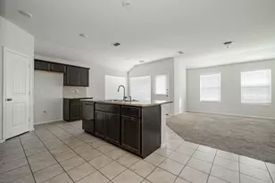 8324 Windsor Forest Dr, Fort Worth, TX 76120 - Photo 15