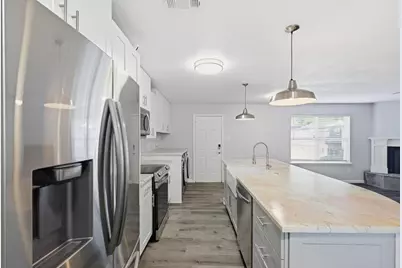 109 N Heights Drive, Crowley, TX 76036 - Photo 7