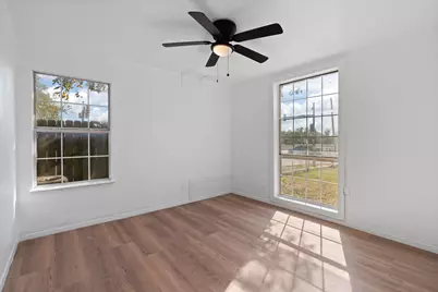 4125 Martin Street, Fort Worth, TX 76119 - Photo 11