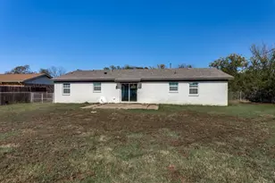 809 Michelle Dr, Everman, TX 76140 - Photo 11