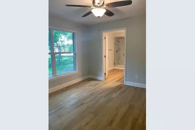 417 W 8th Street, Bonham, TX 75418 - Photo 11