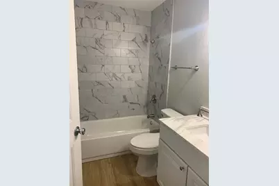 417 W 8th Street, Bonham, TX 75418 - Photo 7