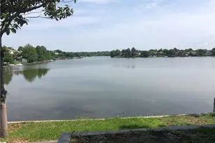 1317 Lakeshore Dr, Irving, TX 75060 - Photo 5