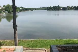 1317 Lakeshore Dr, Irving, TX 75060 - Photo 19