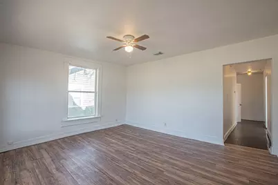 428 N Denton Street, Gainesville, TX 76240 - Photo 7