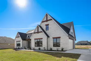 207 Stuart St, Paradise, TX 76073 - Photo 3