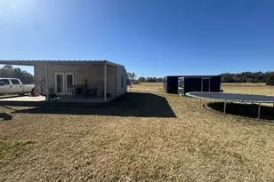 500 N Hovey St, Chico, TX 76431 - Photo 5