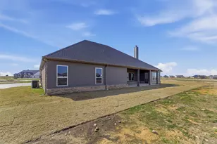 2212 Continent Ct, Krum, TX 76249 - Photo 27