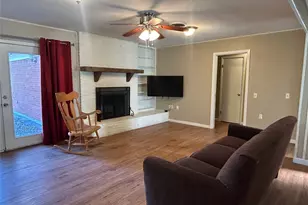 1608 Fisher St, Goldthwaite, TX 76844 - Photo 5