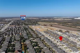 2900 Emerald Trace Dr, Denton, TX 76226 - Photo 39