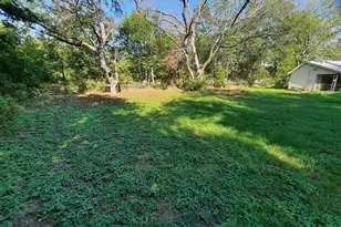 1385 W Swan St, Stephenville, TX 76401 - Photo 5