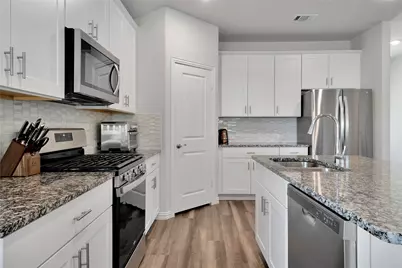 1817 Berry Ridge Trail, Aubrey, TX 76227 - Photo 11